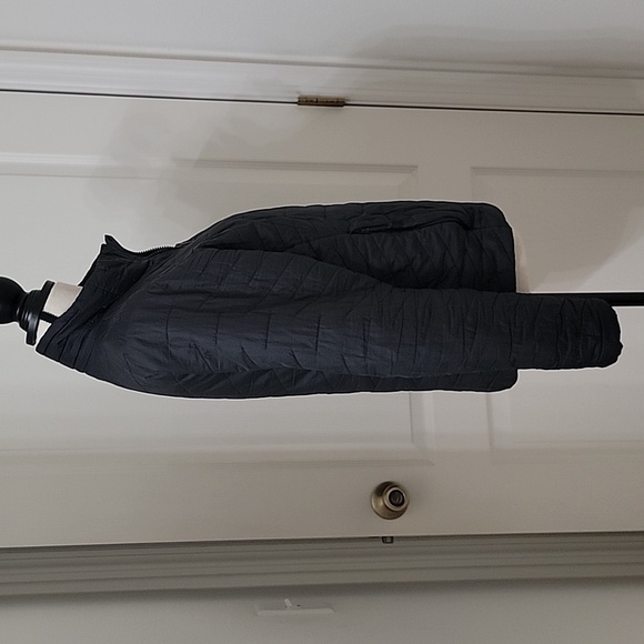 Under Armour Women's Size XS Cold Gear Reactor Coat / Jacket, Black, Gently Used - Picture 4 of 14